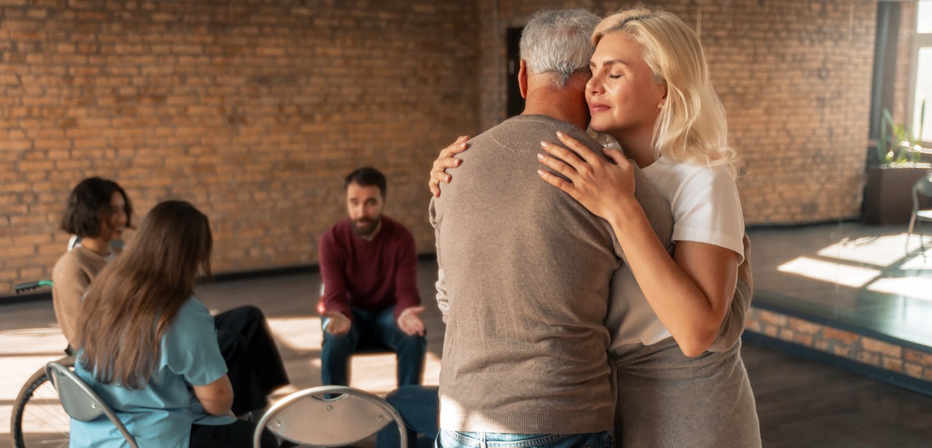 Групповая терапия: как работает метод, кому подходит и в каких случаях он наиболее эффективен